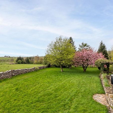 Central Malham Wellbeing Escape With Hot Tub Sleeps 8 외부 사진