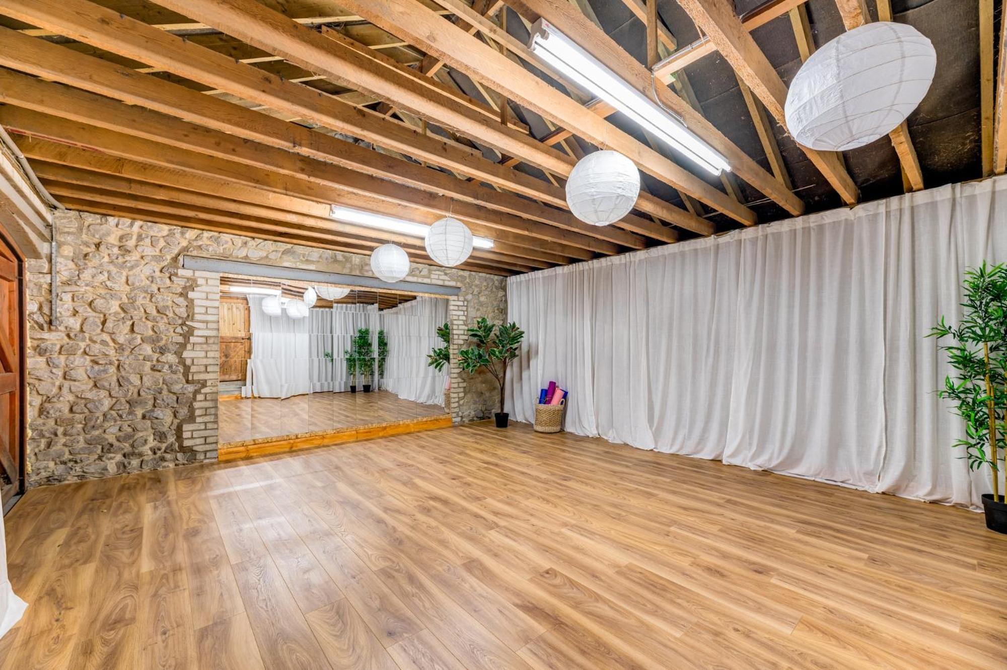 Central Malham Wellbeing Escape With Hot Tub Sleeps 8 외부 사진